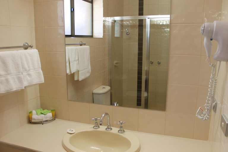 Bathroom 4, Bakery Hill Motel, Ballarat - Central