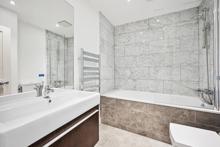 Bathroom 3, Hububb Luxury Harrods One, London