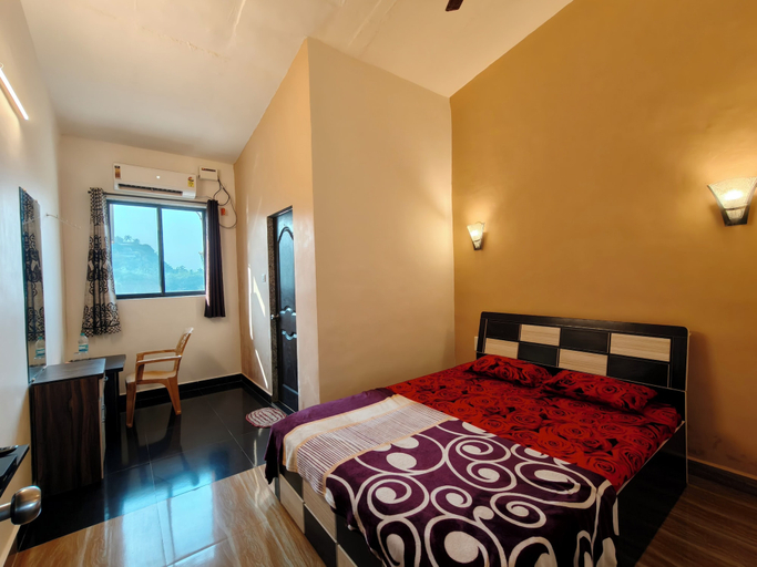 Bedroom 2, Shobha Farmhouse, Raigarh