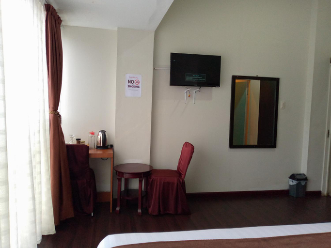 Bedroom 6