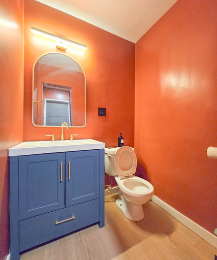 Bathroom 3, Brimfield Stay, Los Angeles