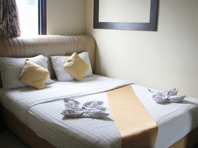 Bedroom 3, Fallinda Hotel, Bogor