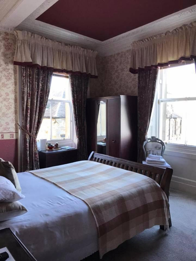 Bedroom 2, The Stag Head Hotel, Edinburgh