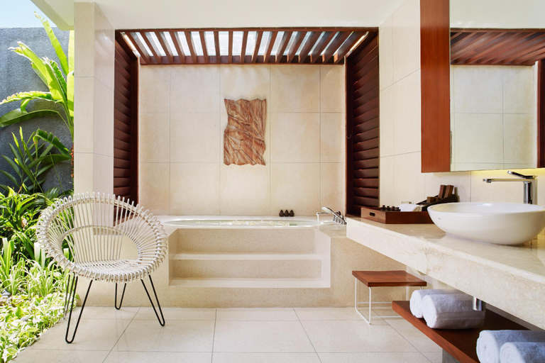 Bathroom 28