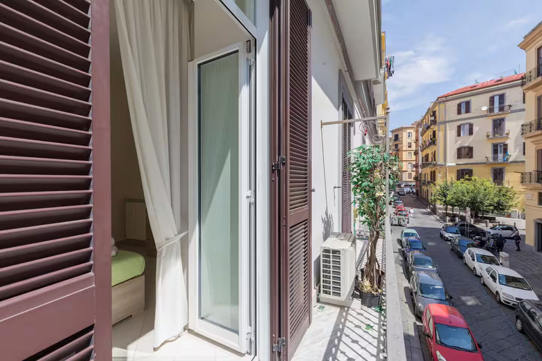 Others 5, Apartment Maison Pochet, Napoli
