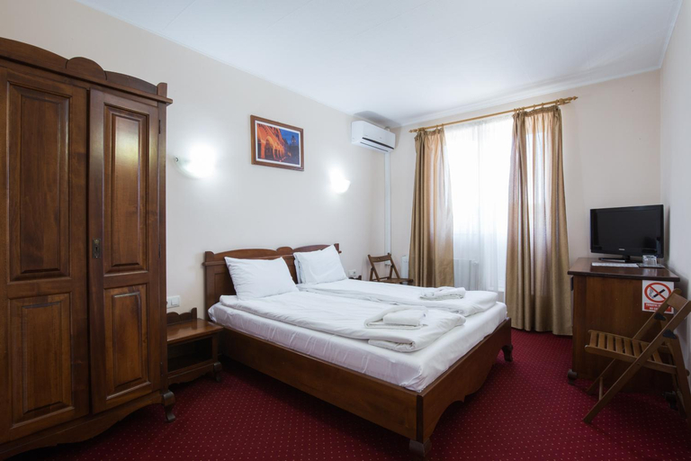 Bedroom 4, Dumbrava Sibiului, Sibiu