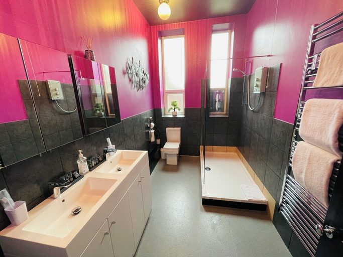 Bathroom 3, PHOENIX Apartments, East Riding of Yorkshire