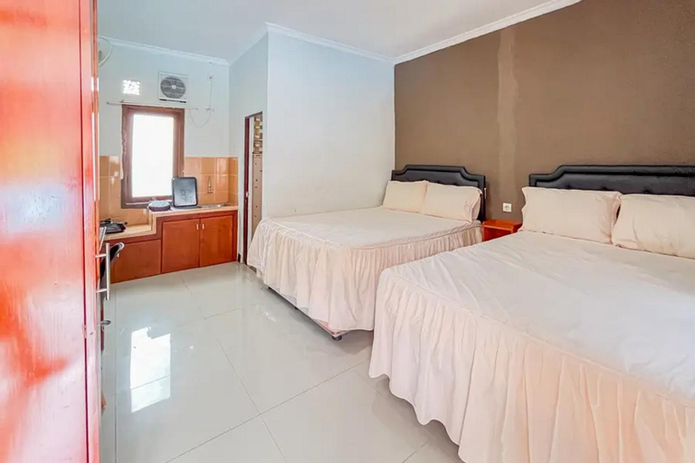 Bedroom 12
