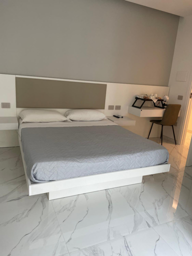 Others 5, B & B La casa di Bianca Luxury, Crotone