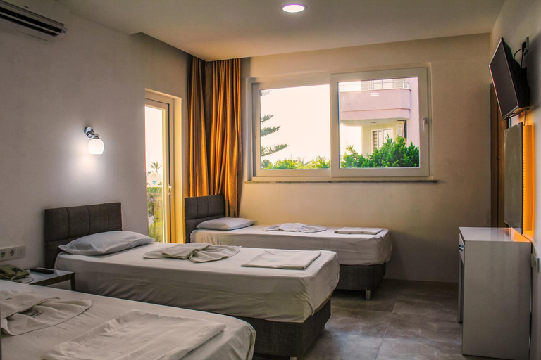 Bedroom 3, Aysev Hotel, Alanya