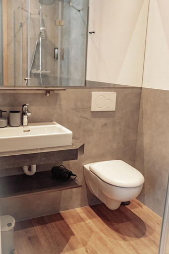 Bathroom 3, Gasthaus Zum Adler, Miltenberg