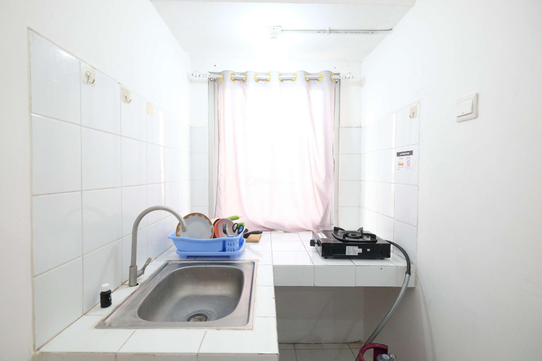 Bathroom 3, SimplyLook Studio Mont Blanc Bekasi By Travelio, Bekasi