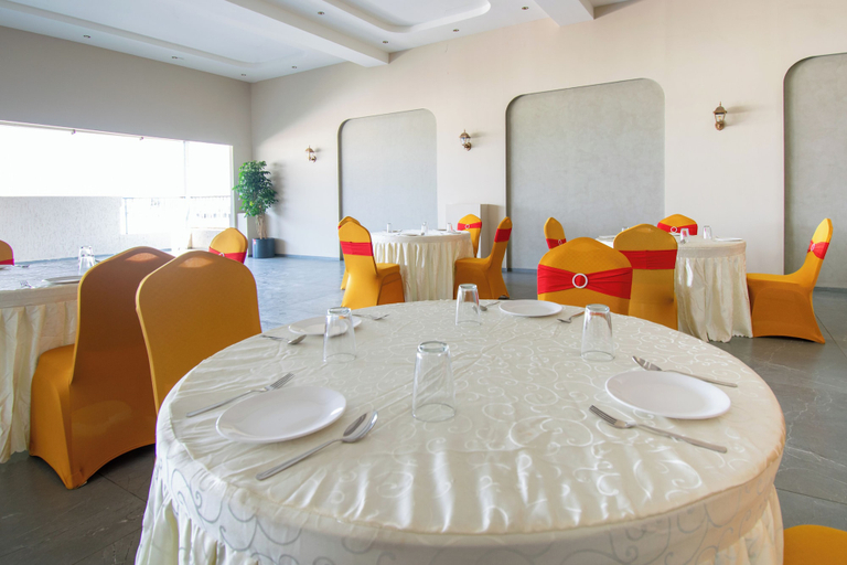 Food & Drinks 5, Hotel Sing 65, Bangalore