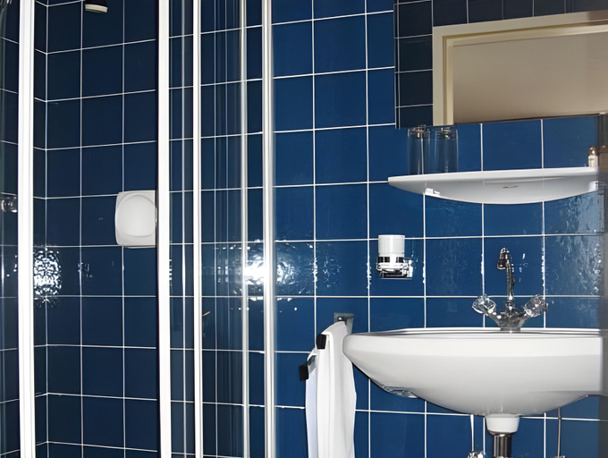 Bathroom 4, Haus Alpengluhn, Imst