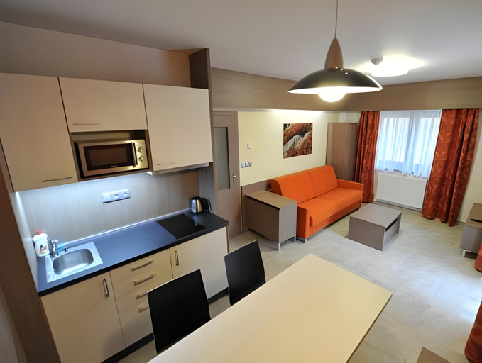 Others 3, Hotel Jirinka, Ústí nad Orlicí