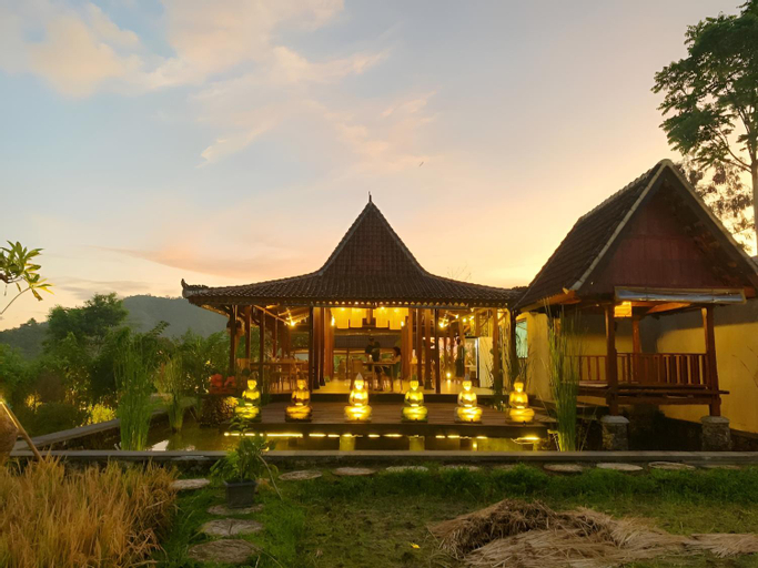 Anandinii River Lodge by AGATA, Karangasem