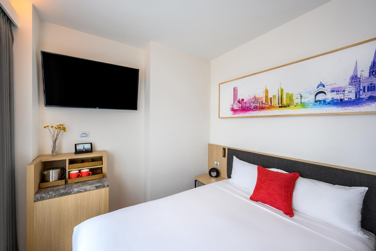 Bedroom 30