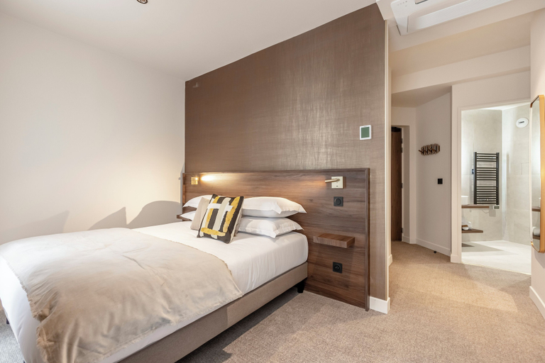 Bedroom 2, Le Madame by Sweett, Paris
