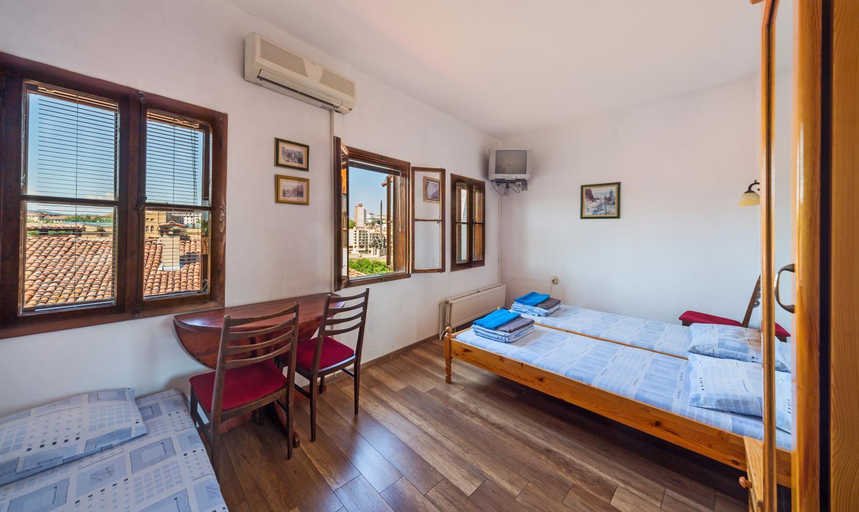 Bedroom 4, Hostel Pashov, Veliko Tarnovo