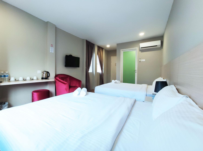 Bedroom 12