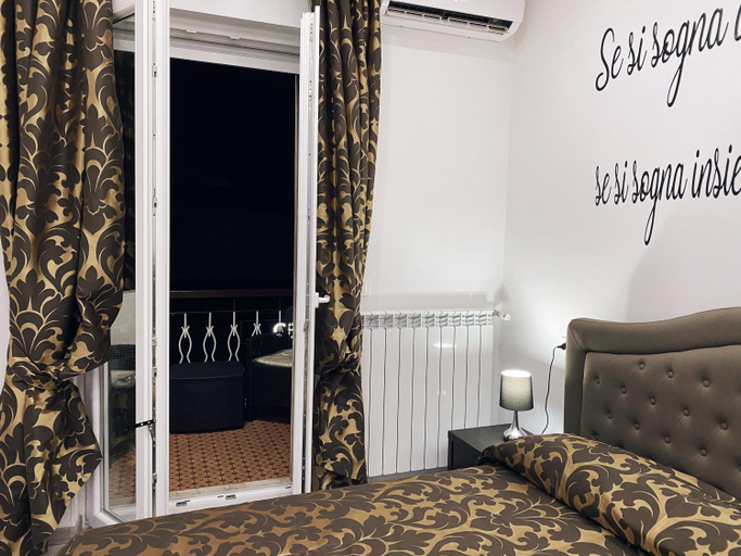 Others 5, B&B Siliade, Pescara