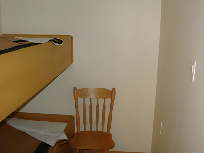Others 5, Motel Tyrol, East Kootenay
