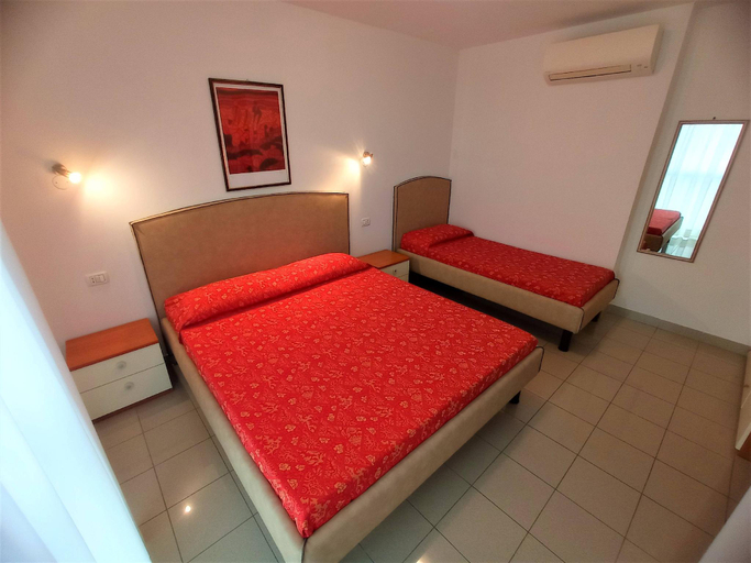 Bedroom 2, Charming one-bedroom apartment by Beahost Rentals 4716, Udine