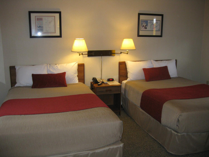 Others 2, Boyne City Motel, Charlevoix