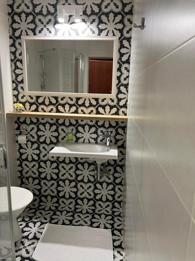 Bathroom 3, Penzion Aira, Zvolen