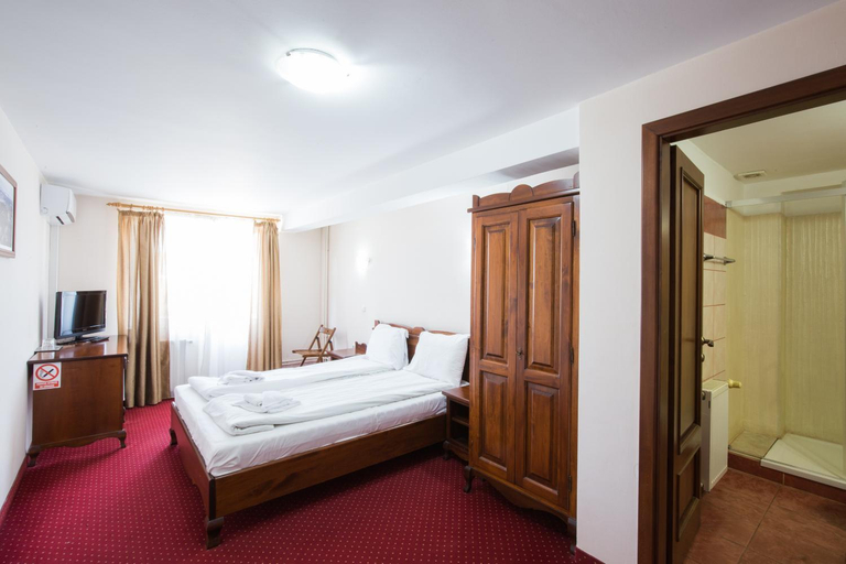 Bedroom 5, Dumbrava Sibiului, Sibiu