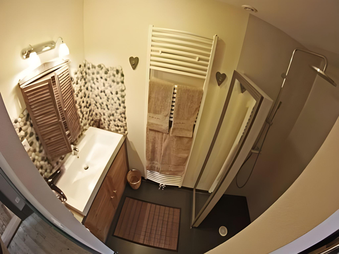 Bathroom 3, Chambres d'Hotes le Clos des Lesses, Vosges