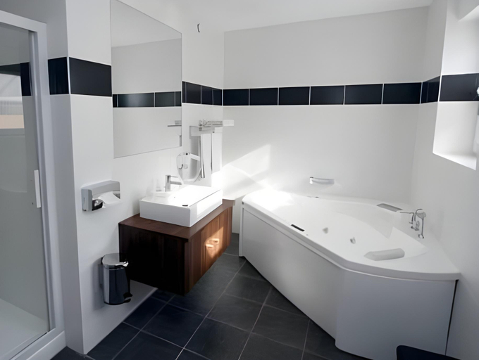 Bathroom 4, Hotel La Table Alsacienne, Moselle