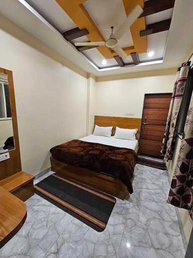 Bedroom 5, Joshi Yatri Gruh, Ujjain