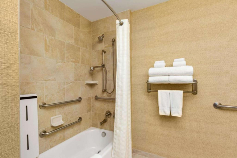 Bathroom 26