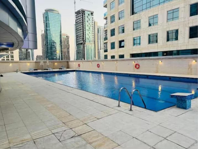 Sport & Beauty, Luxury Address Res Dubai Marina 1BR-2514, Dubai
