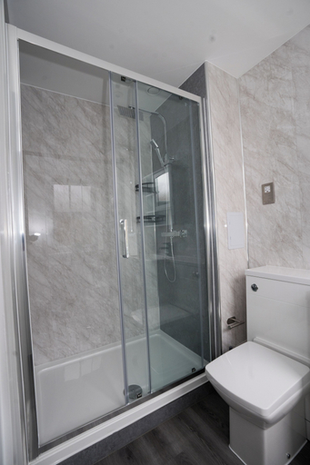 Bathroom 3, Ryegate House Colchester, Essex