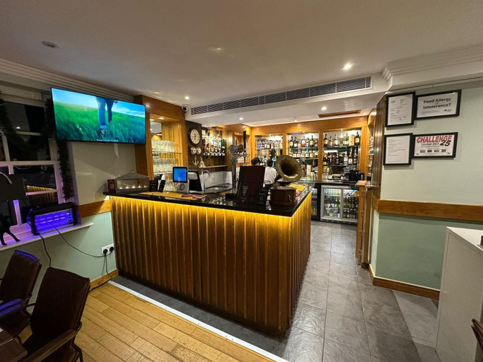 Food & Drinks 4, The Bell and Bottle, Buckinghamshire