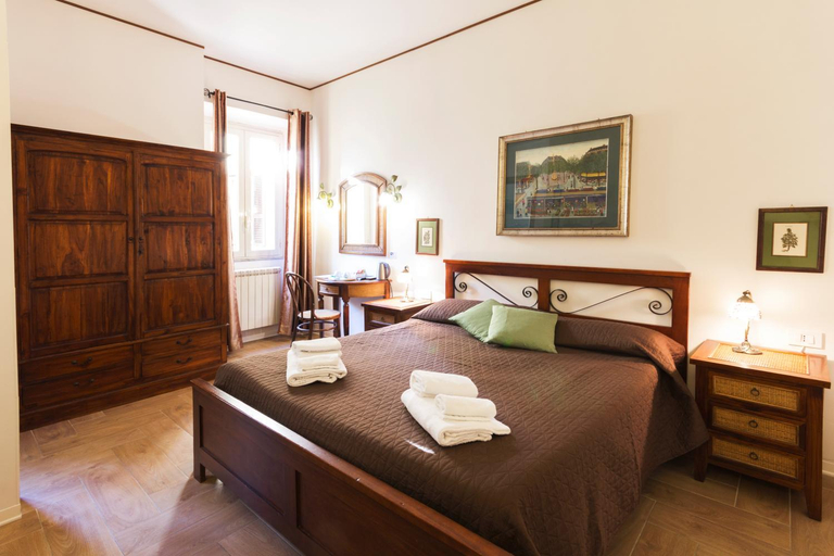 2, TrastEver Holiday, Rome