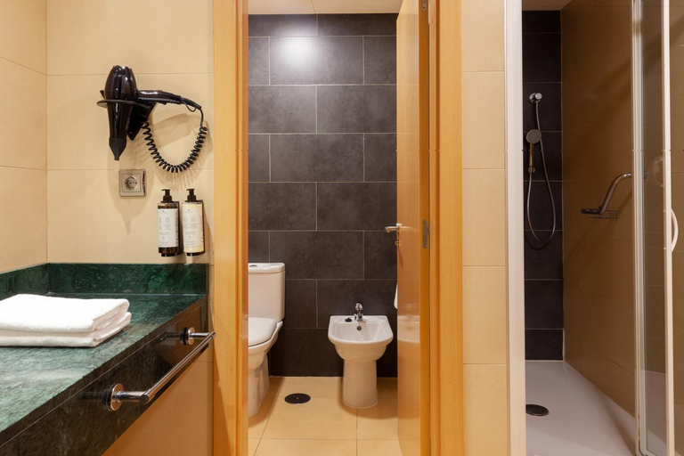Bathroom 4, Playa Marina Spa Hotel - Luxury, Huelva