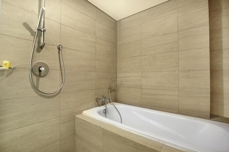 Bathroom 13