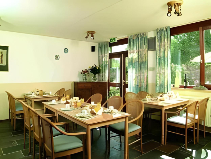 Food & Drinks 3, Hotel - Restaurant Lakerhof, Maasbracht