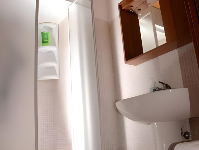 Bathroom, Porta di Mare, Agrigento