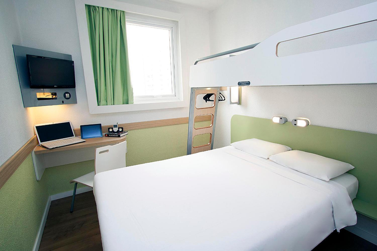 Bedroom 6