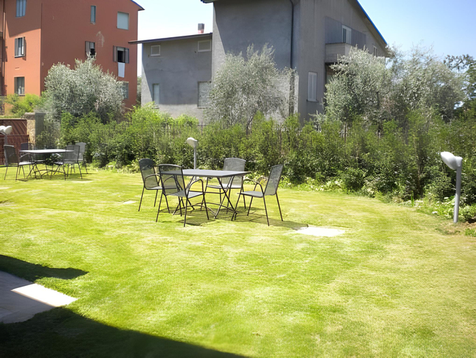 Others 4, Garden B&B, Arezzo