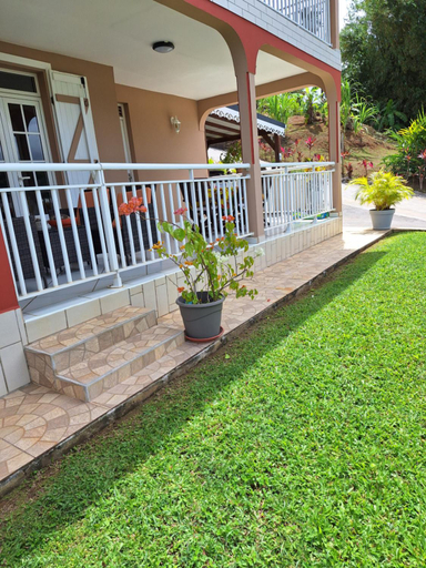 Others 4, Villa Bois Rose, Petit-Bourg