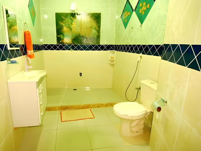 Bathroom 3, Pousada Solsticio De Verao, Parati
