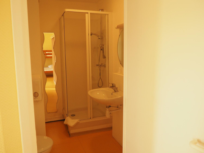 Bathroom 3, Hotel Le Vivier WISSANT - Riviere, Pas-de-Calais