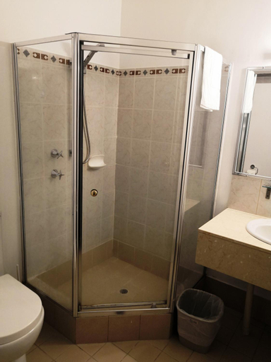 Bathroom 8