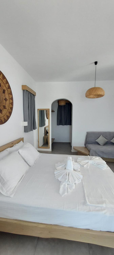 Others 5, Casa Di Kimolos, South Aegean