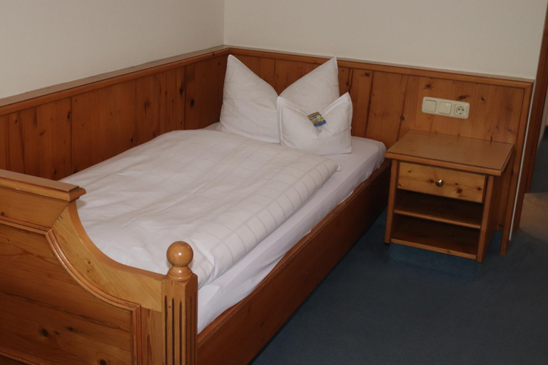 Bedroom 4, Landhotel Gasthof Huber, Aichach-Friedberg